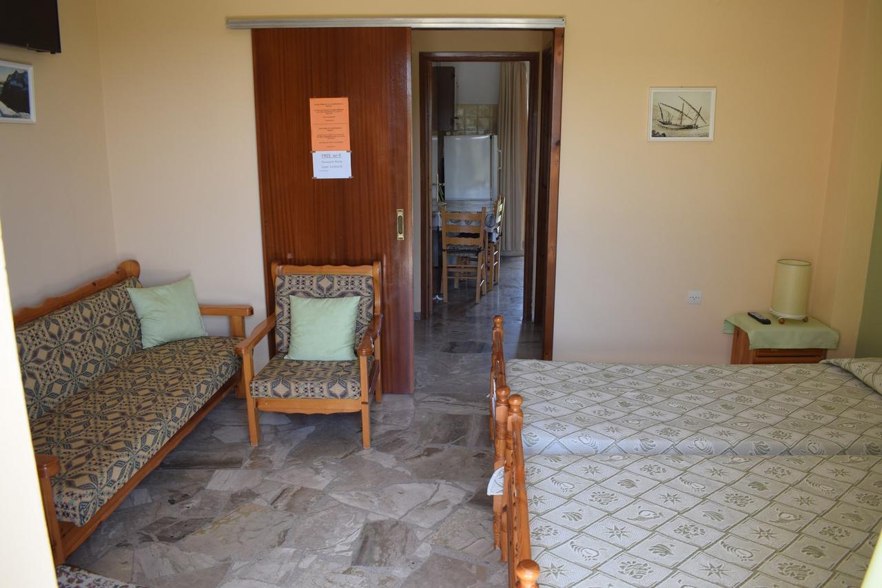 Apartments Rania Толон Екстериор снимка