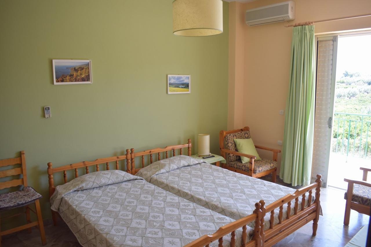 Apartments Rania Толон Екстериор снимка