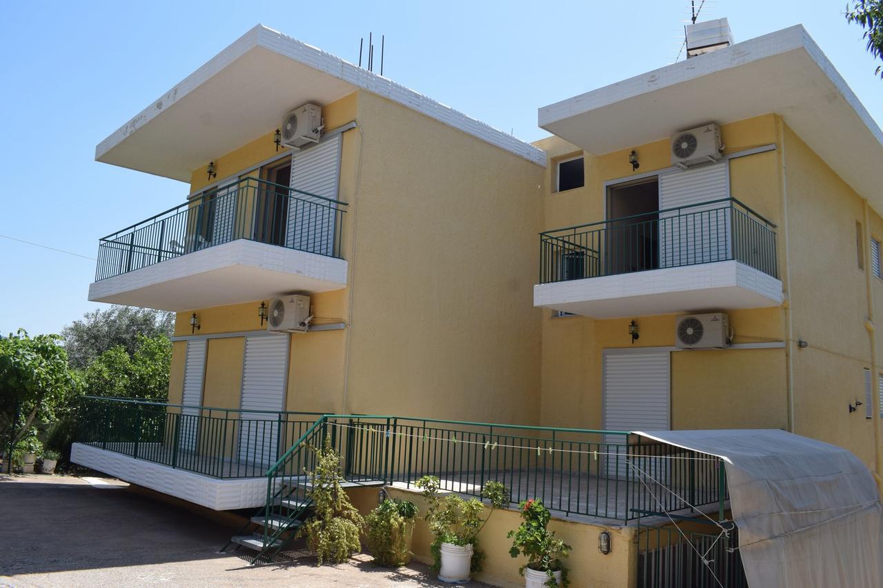 Apartments Rania Толон Екстериор снимка
