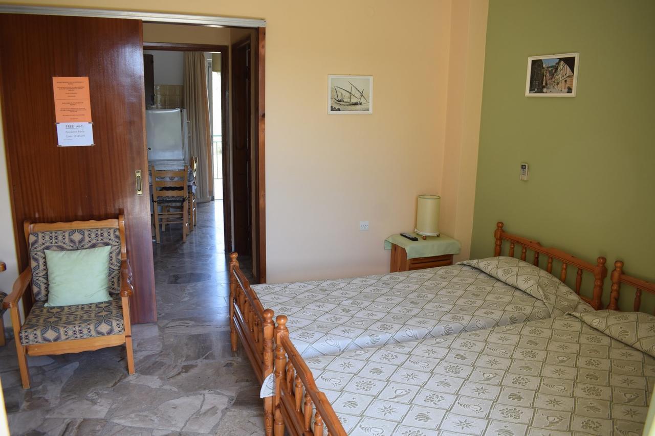 Apartments Rania Толон Екстериор снимка